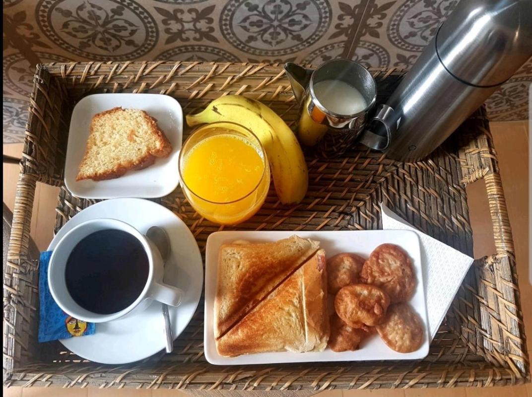 Kelly Guest House Πράγια Εξωτερικό φωτογραφία