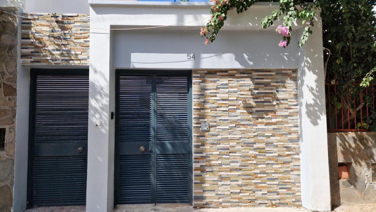 Kelly Guest House Πράγια Εξωτερικό φωτογραφία